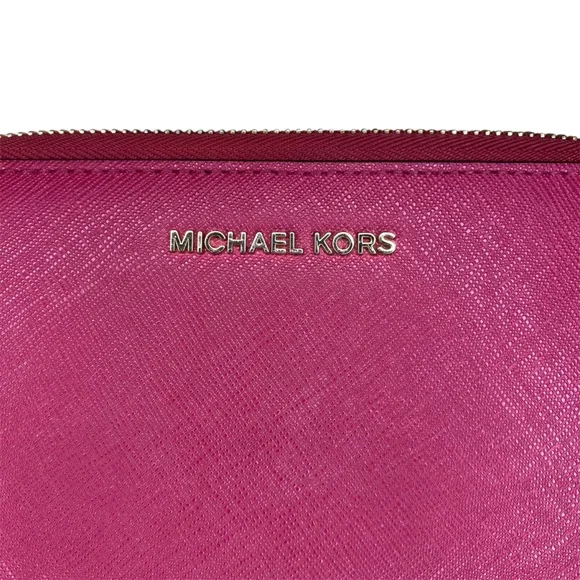Michael Kors Jet Set Travel Large Smartphone Wristlet Wallet in Cranberry - Picture 3 of 10